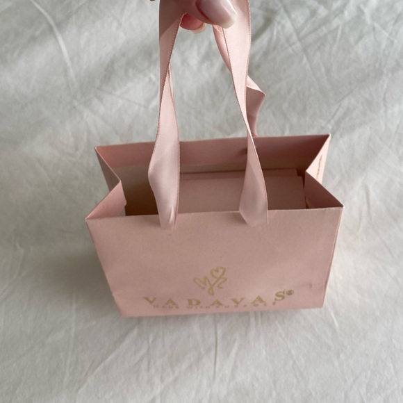 NEW thread bracelet - Picture 4 of 5